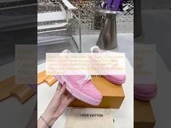 メンズ秋無地ファットシューズ、ルイ・ヴィトンメンズ快適なレザー表面エンボス加工カジュアルシューズ、エイジングと色擦れ加工厚底ソフトソールレトロボードシューズ、耐久性とカジュアル