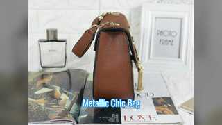 Chic Shoulder Bag Metallic Finish Spring Fashion
